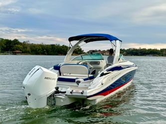 27' Crownline 2021 Yacht For Sale